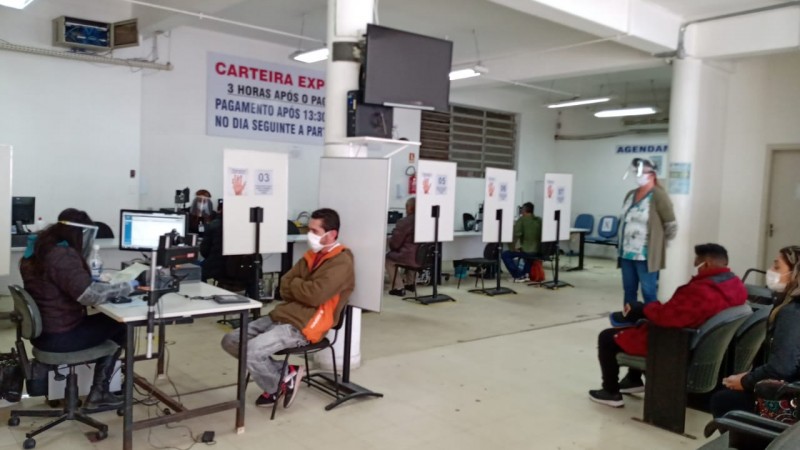 Posto de Identificação de Caxias do Sul atende em shopping - IGP-RS