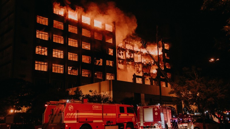 As causas do incêndio ainda são desconhecidas