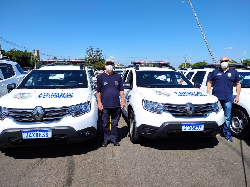 IGP de Caxias recebe três novas viaturas do Governo do Estado