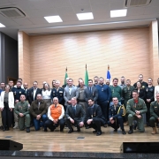 Foto mostra homenageados em Lajeado