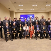 Fotografia com participantes da conferência.